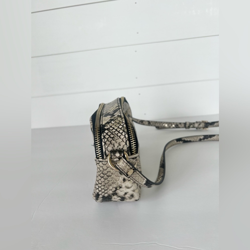 Steve Madden | Snakeskin Crossbody The Sister Studio Colab - Picture 4 of 8